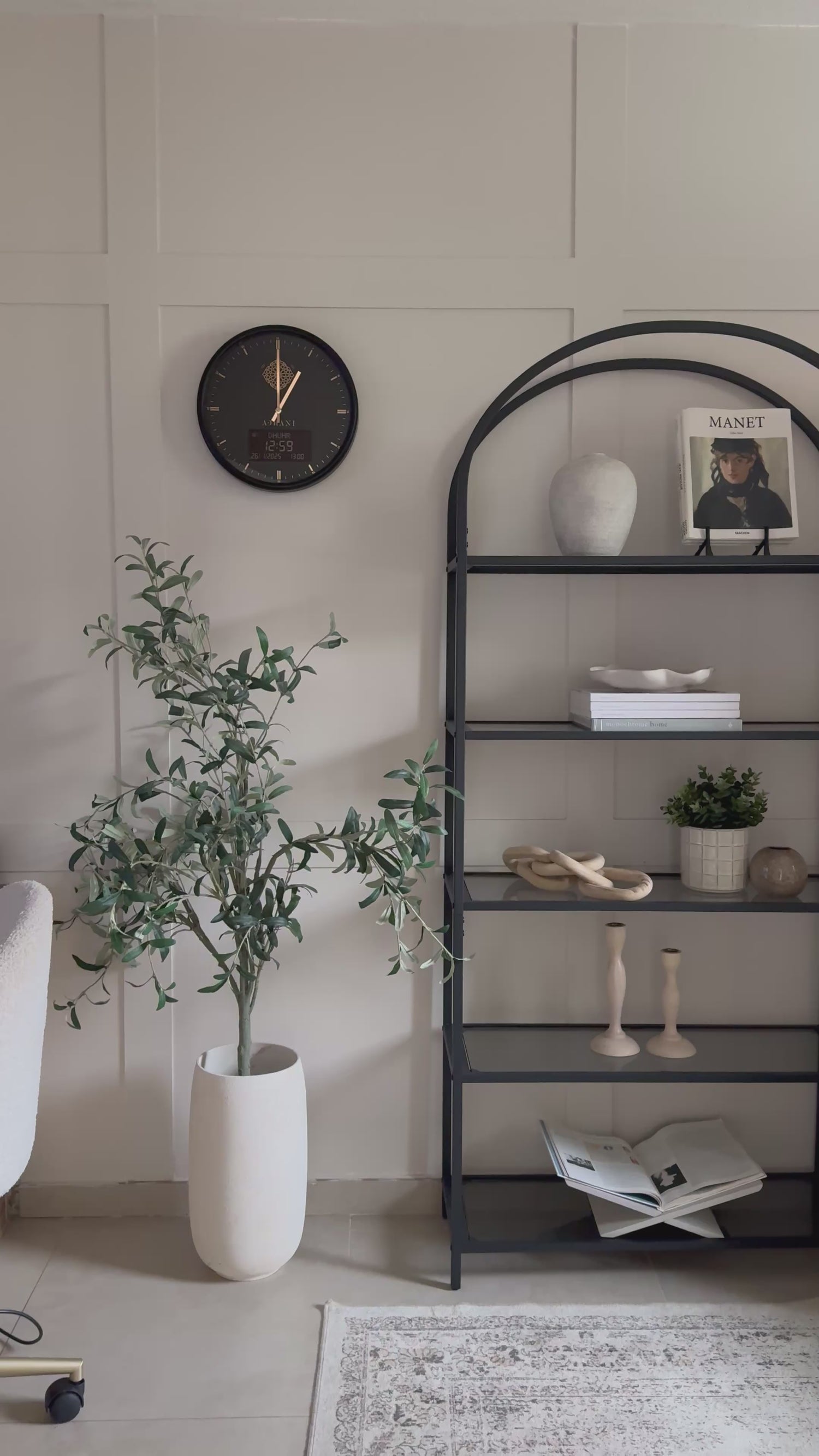 Horloge Adhan design moderne - Noire - Chiffres romains