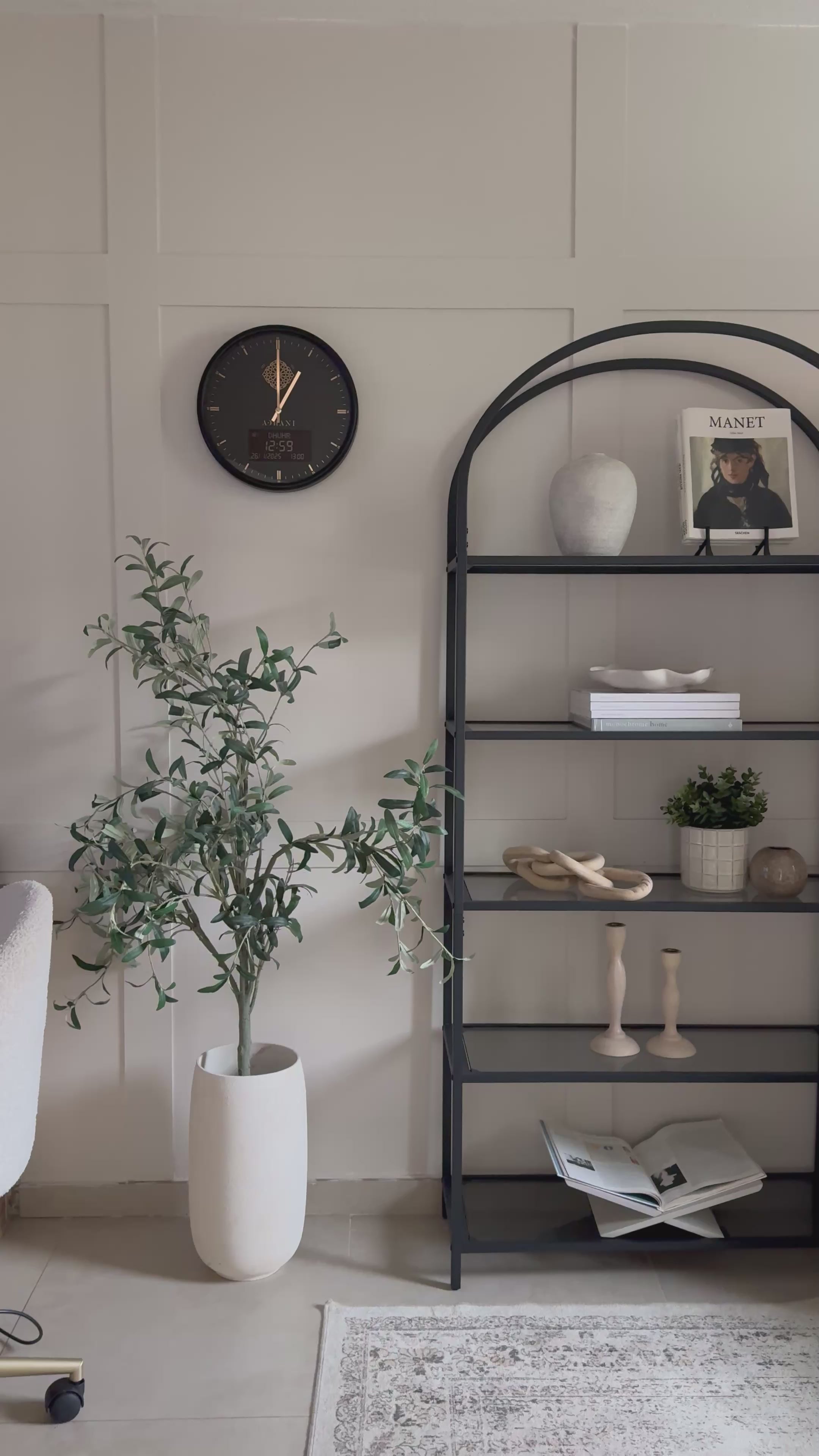Horloge Adhan design moderne - Noire - Chiffres romains